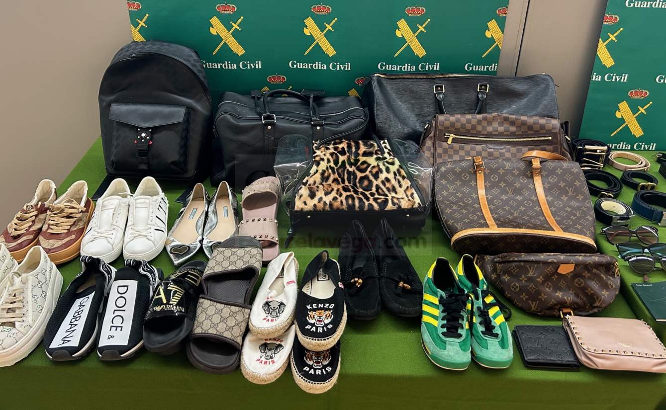 La Guardia Civil expone los objetos incautados en la operación Ceviche para que sean reconocidos por sus propietarios